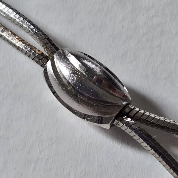 Elegant Silver Pearl Drop Necklace - Picture 3 of 9